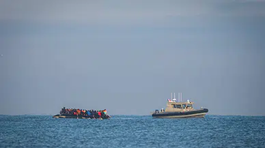 Manş Denizi'nde can pazarı : 4 göçmen hayatını kaybetti