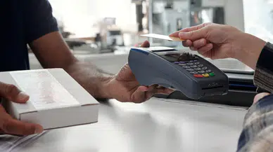 Perakende satışlar yıllık %15,6 arttı