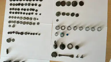 Sivas Gürün'de çöplükte 128 parça tarihi eser bulundu