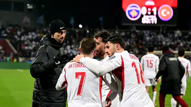 Dünya Kupası biletiyle dönen A Milli Takım İstanbul'da : 24 yıllık hasret bitti!