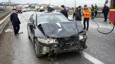 TEM Otoyolu'nda imalat atığı dehşeti : 7 araç birbirine girdi, İstanbul yönü 1,5 saat kilitlendi!
