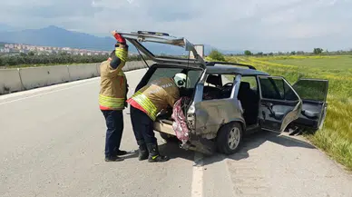 Hatay’da Tofaş tırla çarpıştı : 2 yaralı