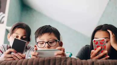 Uzmanından uyarı : Dijital bağımlılık önemli bir halk sağlığı