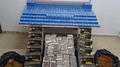 Bursa'da kaçakçılık operasyonu : Çok sayıda makaron ve sigara ele geçirildi