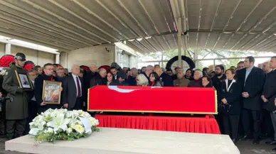 Akademisyen Yalçın Küçük son yolculuğuna uğurlandı