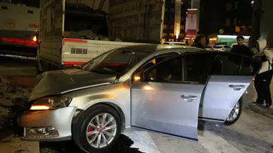 Elazığ'da iki araç çarpıştı : 5 yaralı