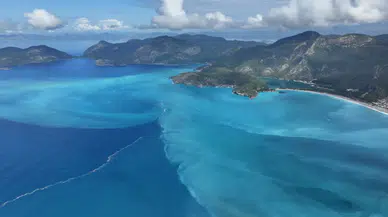 Ölüdeniz'in rengi değişti