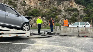 Muğla Sakar Geçidi'nde trafik kazası : 3 kişi yaralandı