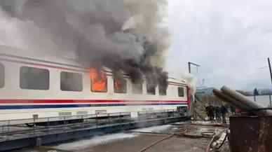 Tesiste üretilen vagon yandı