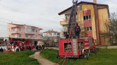 Edirne'de daireyi ateşe veren genç, babasını arayarak 'Evi yaktım gel' dedi