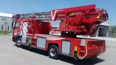 Van Edremit'te sazlık alan yandı