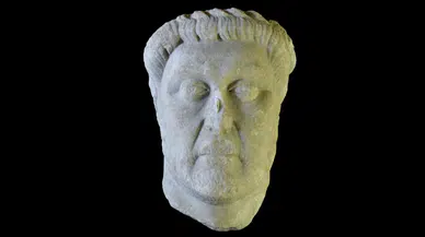 Tarihi miras evine döndü : ABD’den iade edilen Smyrna heykeli İzmir’de sergileniyor