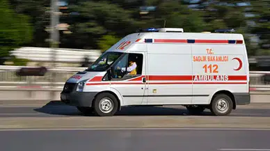 Afyonkarahisar'da traktör ile bahçede manevra yapan baba 3 yaşındaki kızını ezdi