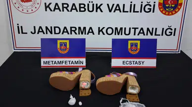 Karabük'te kadın ayakkabısının topuğundan uyuşturucu çıktı : 3 şüpheli adliyede