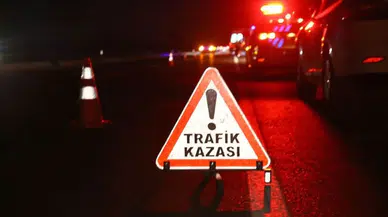 TEM Otoyolu’nda korkutan kaza : Çarpışan tır adeta kağıt gibi ezildi