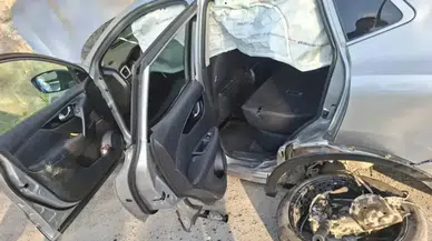 Ereğli'de alkollü sürücü yol kenarında duran araca çarptı : 5 kişi yaralandı