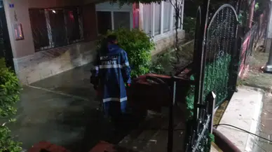 Karamürsel'de şiddetli yağış hayatı olumsuz etkiledi