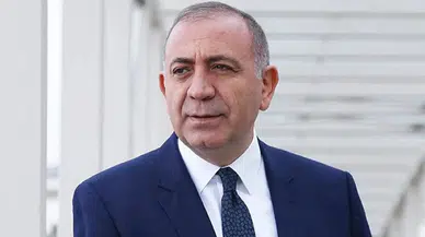 Gürsel Tekin, CHP İstanbul İl Başkanlığı görevinden alındı