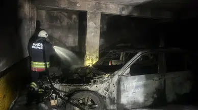 Ordu'da kapalı otoparkta yangın : 3 araç hasar aldı