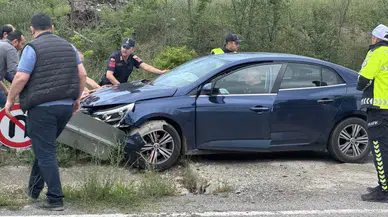 Kastamonu'da 3 araçlı zincirleme trafik kazasında 5 kişi yaralandı