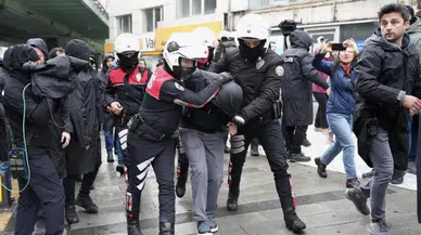 İstanbul'da izinsiz yürüyüşlere katılan 366 kişi gözaltına alındı