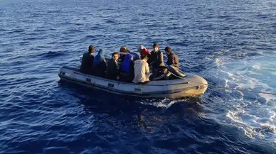 İzmir Foça'da 43 düzensiz göçmen kurtarıldı