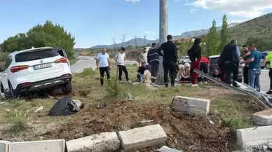 Malatya'da otomobiller çarpıştı : 3 yaralı