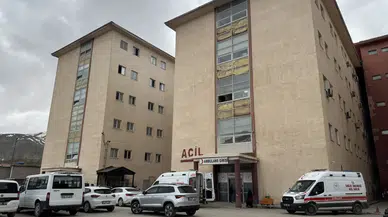 Hakkari'de bıçaklı saldırı : Psikolog yaralandı