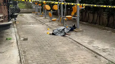 İzmir'de kahreden olay : Cam silerken düşen yaşlı adam öldü