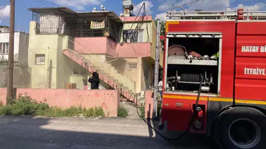 Dörtyol'da ev yangını : İtfaiye alevleri büyümeden söndürdü
