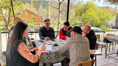 Afyonkarahisar'da çiftçiler tarım ve hayvancılık alanlarında bilgilendi