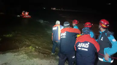Bursa'da derede su seviyesi yükseldi : Mahsur kalan 4 kişi kurtarıldı
