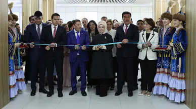 Emine Erdoğan, Kazakistan'da Sıfır Atık Eğitim Laboratuvarı açılışına katıldı