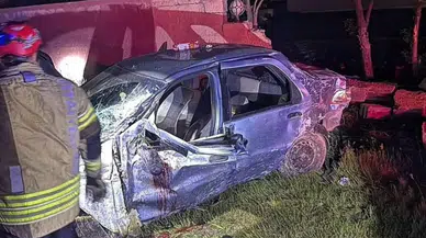 Muş'ta 4 kardeşin bulunduğu otomobil takla attı : 1 ölü
