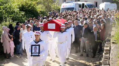 İzmir'de hayatını kaybeden asker, memleketi Zonguldak'ta son yolculuğuna uğurlandı