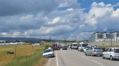 Adıyaman’da iki araç çarpıştı : 3 kişi yaralandı