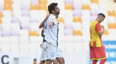 Bursaspor'da kaptan Muhammet Demir ile yollar ayrıldı