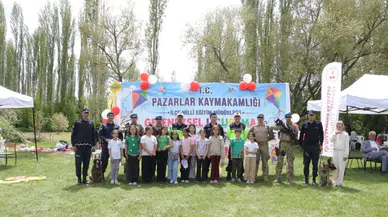 Kütahya Pazarlar'da uçurtma şenliği düzenlendi