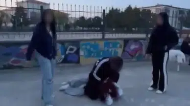 Samsun’da dehşete düşüren akran zorbalığı : Genç kızı darbedip kameraya çektiler