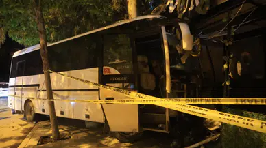 Hatay'da alkollü sürücünün kullandığı minibüs iş yerine daldı : Yaralılar var