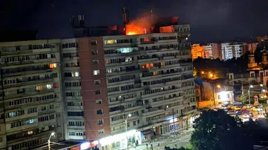 Romanya’da bir apartmana Rus İHA’sı isabet etti