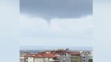 Alanya açıklarında deniz üzerinde hortum oluştu