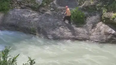 Adana'da Eğlence Çayı’na giren genç kayboldu
