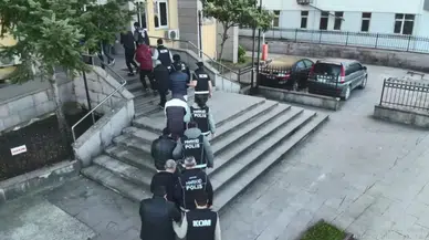 Artvin merkezli 14 ilde lüks araç operasyonu : 11 şüpheli tutuklandı