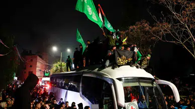 İsrail'in serbest bıraktığı 5 Filistinli esir Gazze'ye döndü