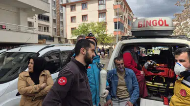 Bingöl'de bina yangını : 13 kişi dumandan etkilendi