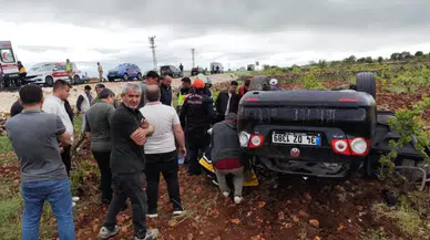 Mardin'de kontrolden çıkan otomonil devrildi : Ölü ve yaralılar var