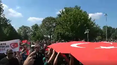 Sakarya'da 19 Mayıs kutlamaları : Bando takımı eşliğinde kortej yürüyüşü düzenlendi