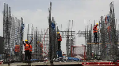 Düzce'de beton dökümü sırasında çökme yaşandı : 1 işçi yaralandı