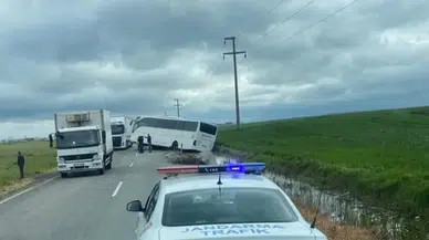 Tekirdağ'da 1 Mayıs kutlamalarına giden işçileri taşıyan otobüs kaza yaptı : 1 yaralı